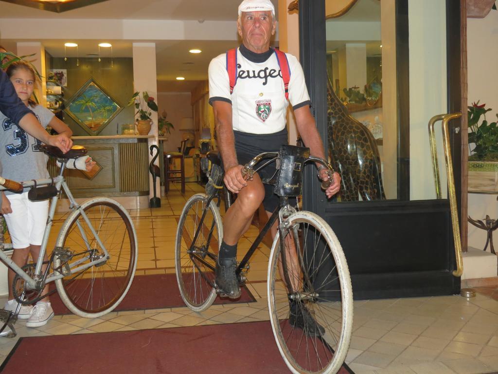 Hotel Kyrton Forte dei Marmi Kültér fotó
