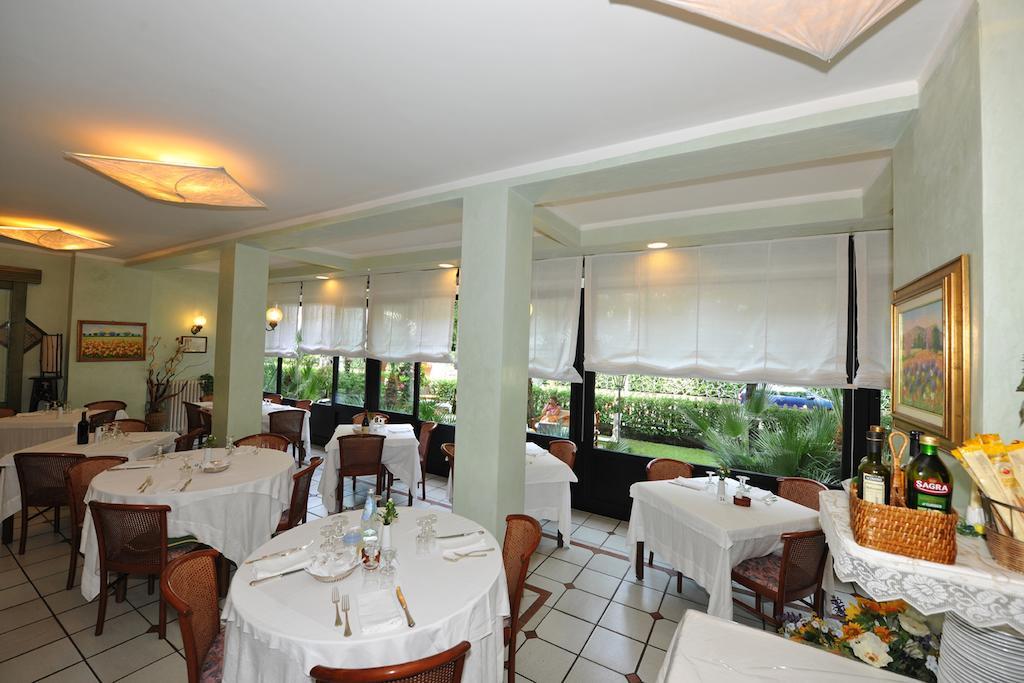 Hotel Kyrton Forte dei Marmi Kültér fotó